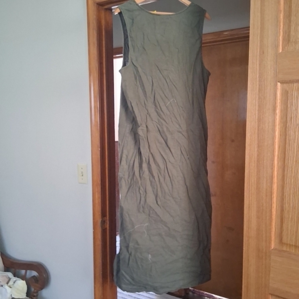 White Stag Olive Green Sleeveless Midi Shift Dress